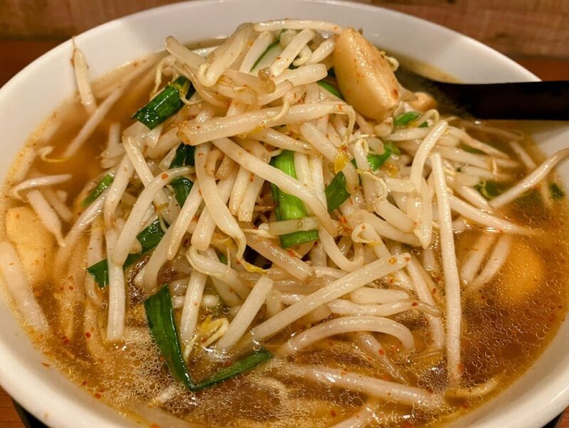新京名駅西口店のベトコンラーメンの写真②