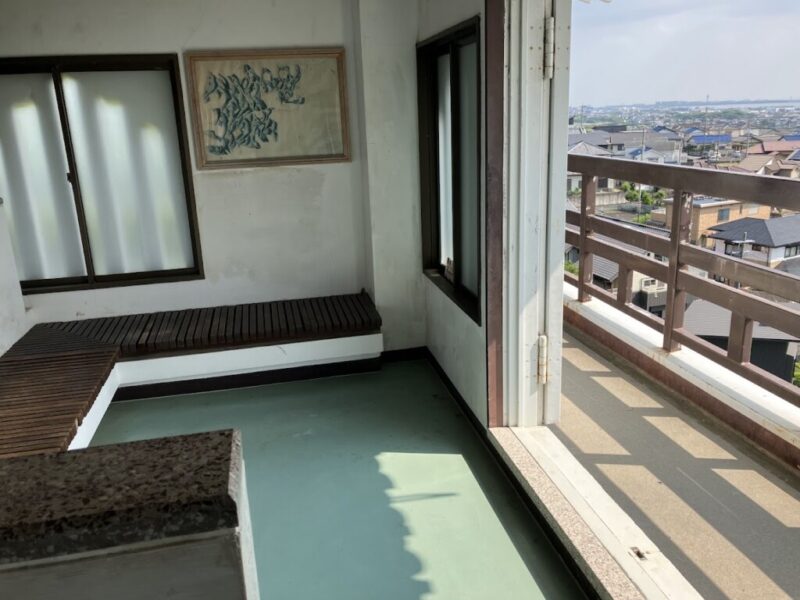 大野城天守閣の椅子の写真