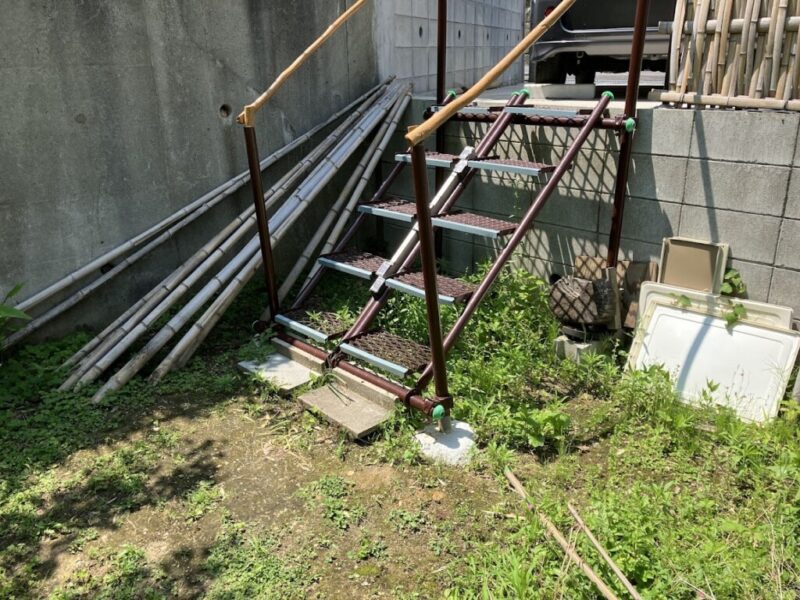 だんごうおの階段の写真