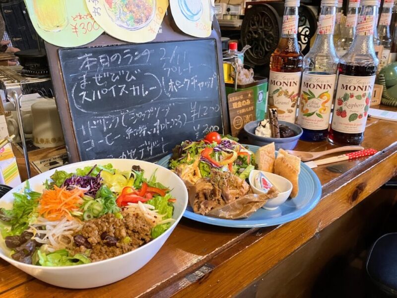 まぜおにの本日のランチメニューの写真