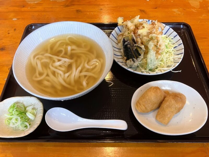 いなり定食の写真