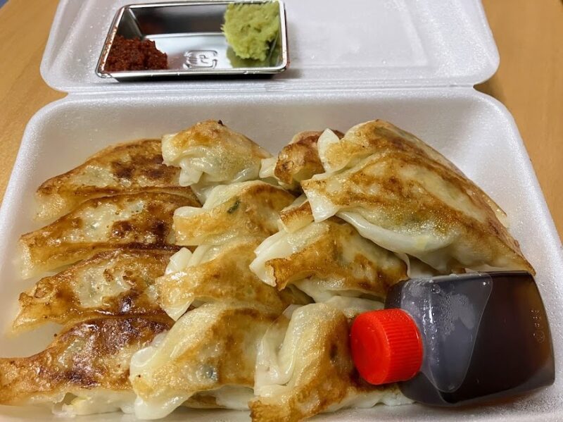 「ぎょうざの店 梅の木」のぎょうざの写真①